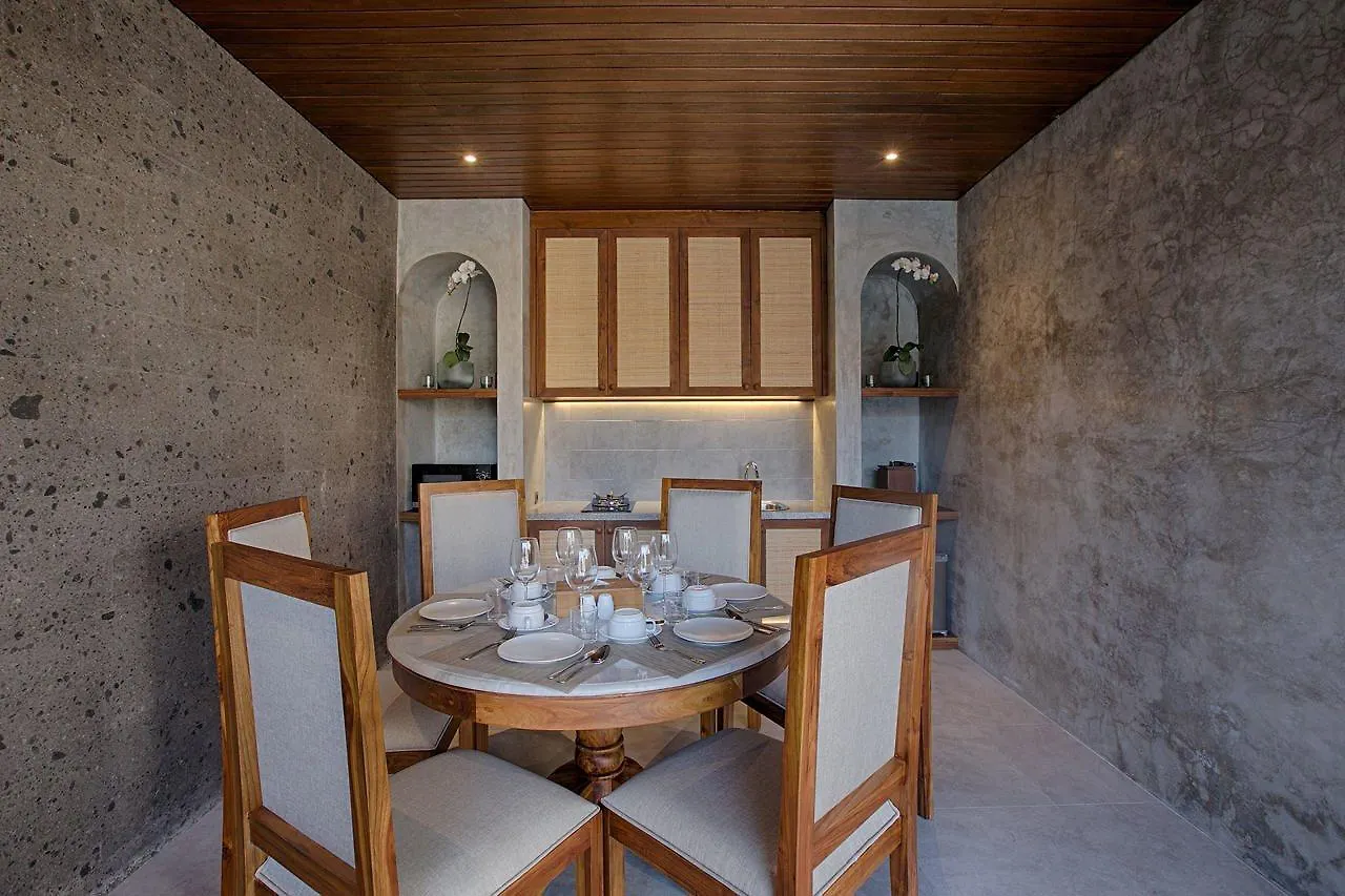 Taman Dharmawangsa Suites Kutuh
